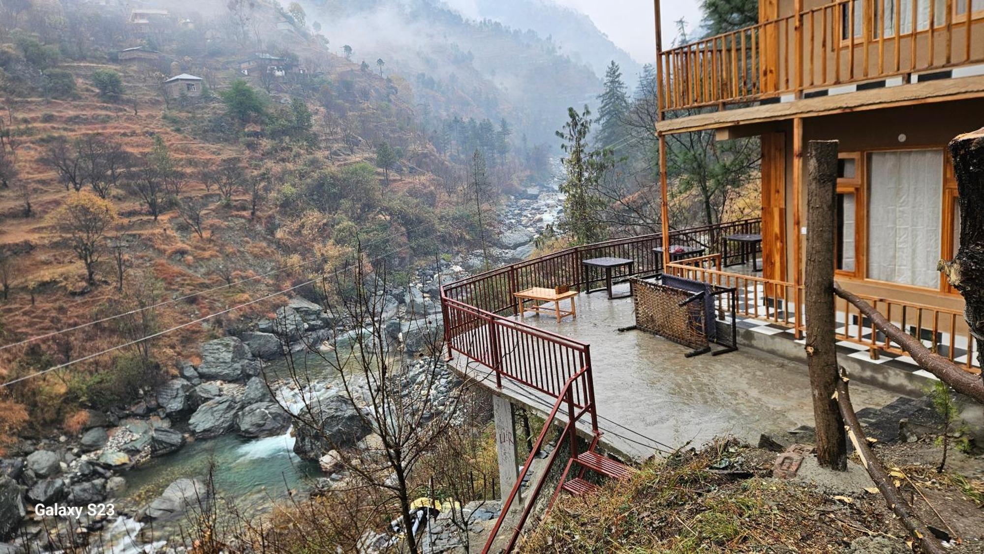 The Fiza Retreat Tirthan Banjār Exterior foto