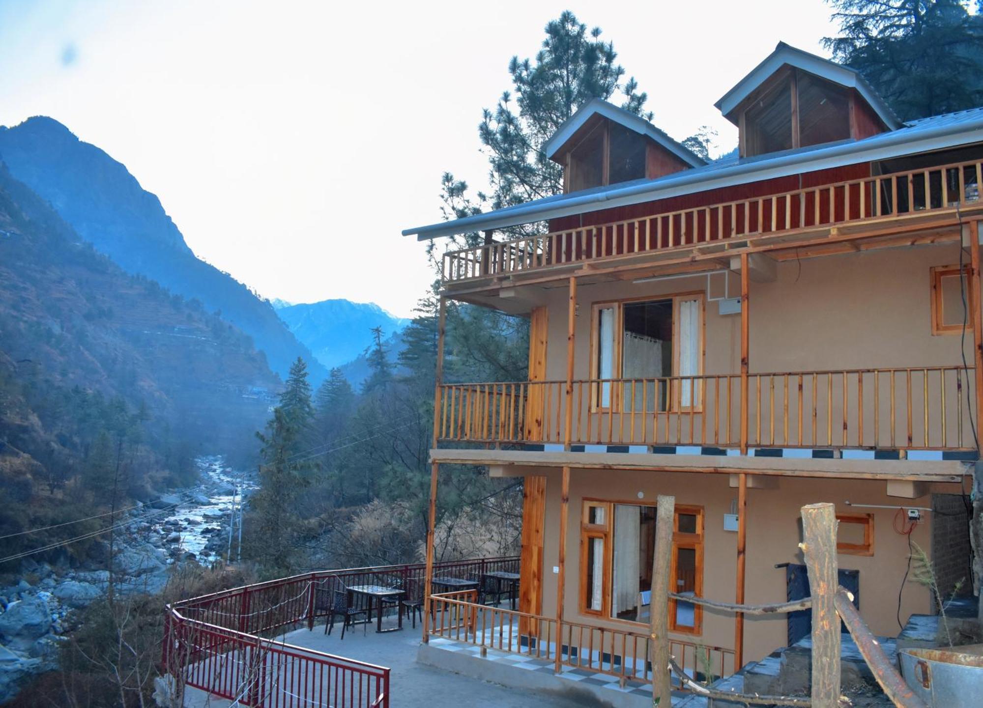 The Fiza Retreat Tirthan Banjār Exterior foto